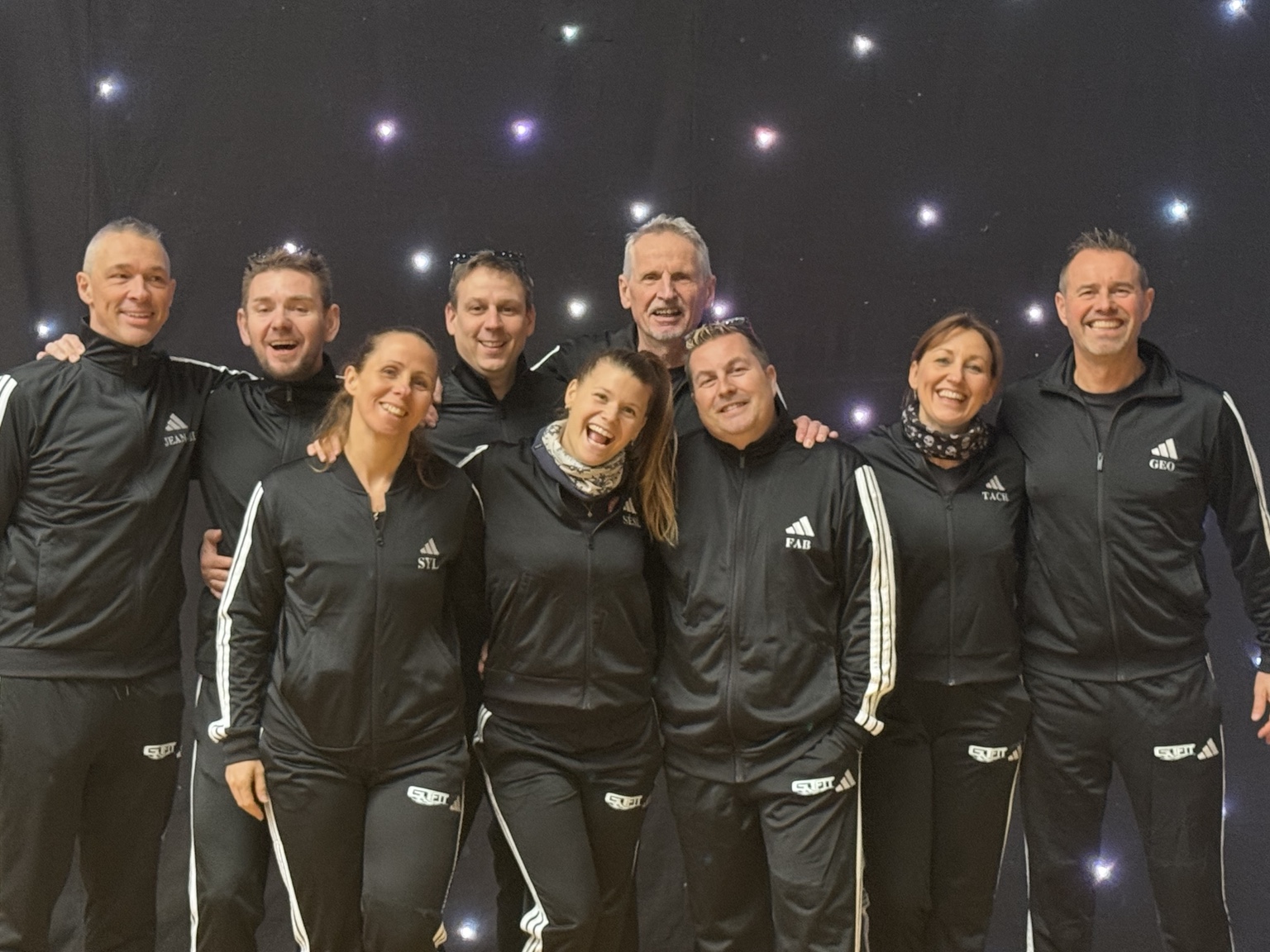 Photo de groupe des monos GTFIT